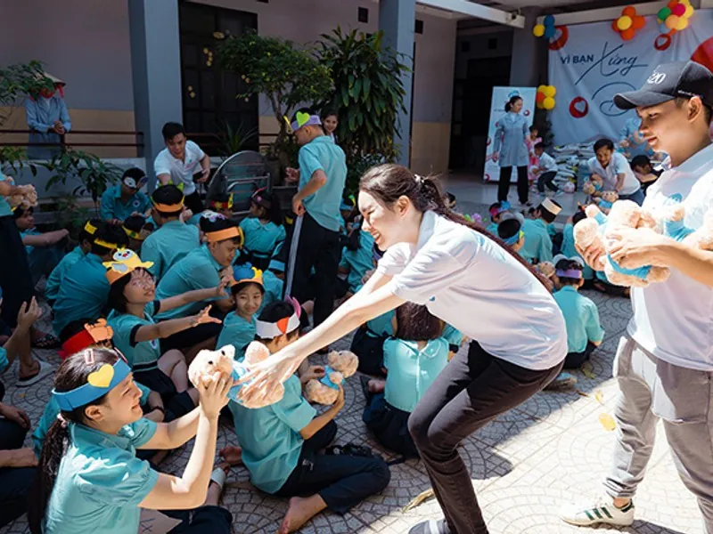 Đồ họa và âm thanh sống động